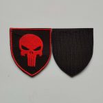 Шеврон Punisher, шеврон каратель, шеврон панішер, шеврон череп (червоний, червоний кант) на липучці 7х8см